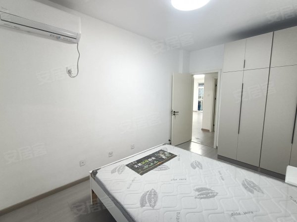 庐阳高中旁菱湖公园地铁口荣城花园南苑两室边户南北通透拎包入住