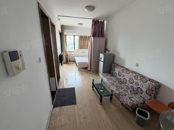 十里庙地铁站，近北京华联超市，精装一室急租