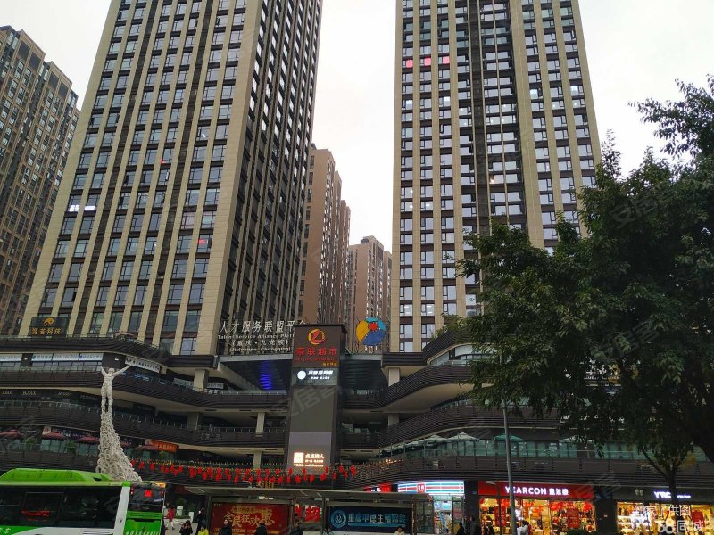 租金3千杨家坪步行街跃层精致小户丶业主急售,保利时代广场二手房,47.