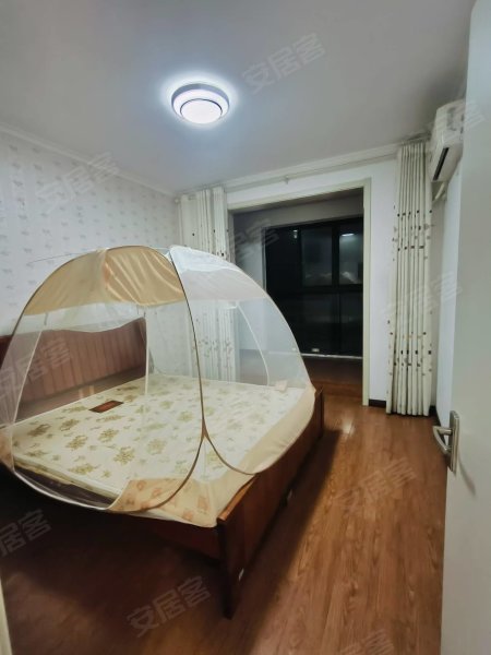 御湖观邸大两室电梯房家电齐全拎包入住随时看房采光好