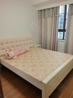 花园洋房，3室1厅1卫。拎包入住精装修。