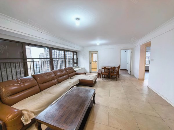 融创城创泽园_南北通透_双卧超南_地铁3号线_港澳广场