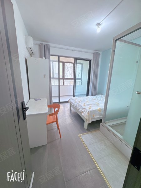 新站广场附近单间带独卫洗衣机阳台出租付一押一拎包入住可短租