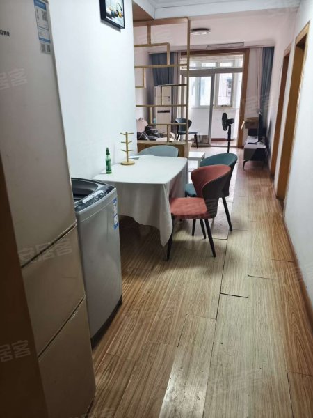 安大校内鹅池边_精装两室家具齐全拎包入住_安医大安农大西园