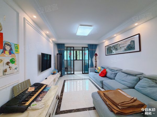 东方蓝海边户大三房_业主自住首次出租_有车位_随时看