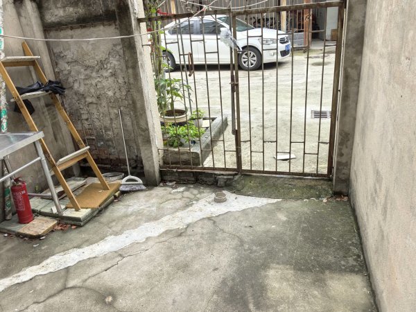 带院子_地铁口_团安村小区_2室1厅1卫_拎包入住_精装修