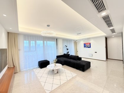 真图实拍可月付_洋房大横厅_全屋定制柜中央空调_家具家电齐全