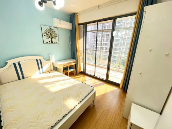 徽杰苑阳台房_电费六毛_朝南采光好_近方圆荟_滨湖会展中心