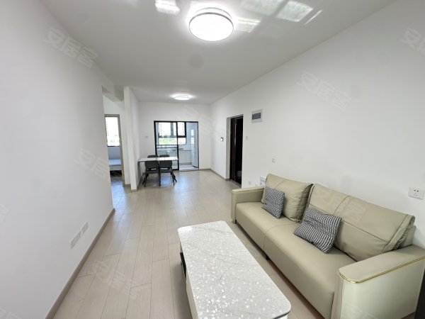 新店雅苑朝南边户阳光刺眼！住过人无甲醛！拎包入住近京东方
