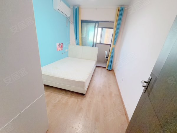 押一付一拎包入住无中介费