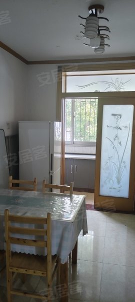 合巢路32中配读房_3室_精装_中底层_家电家具齐全拎包入住