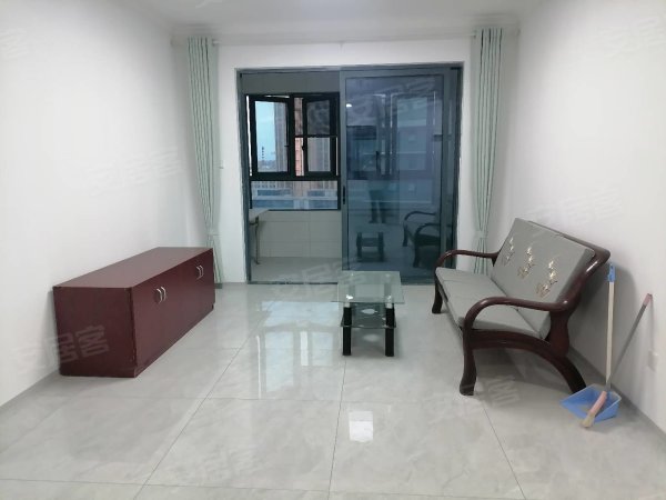 德淮里_瑶海一中对面_精装修_全新家具家电_拎包入住随时看房