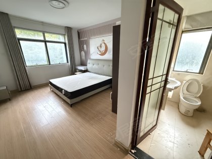 天鹅湖万达_大剧院地铁_图书馆_平安大厦_民用水电_押一付一
