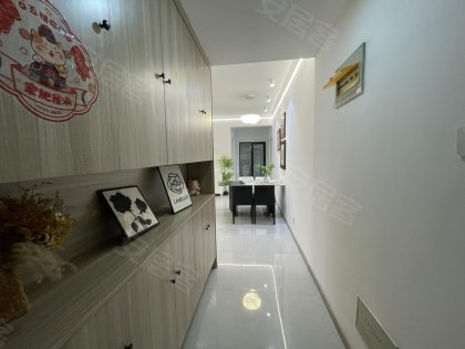 整租月付_兴华苑地铁口_火车站武里山天街旁_精装两室