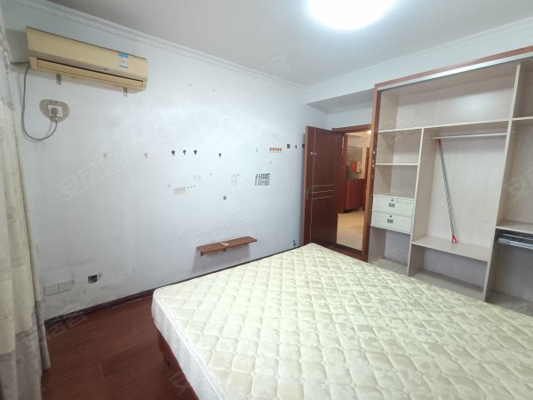 菱湖公园地铁口荣城南苑两室三空调拎包入住家电齐全随时看房急租