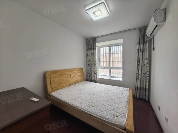 新店花园_两室朝南_适合居家_干净整洁_近维信诺京东方晶合