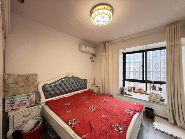 昊天园精装三室___家电齐全_拎包入住