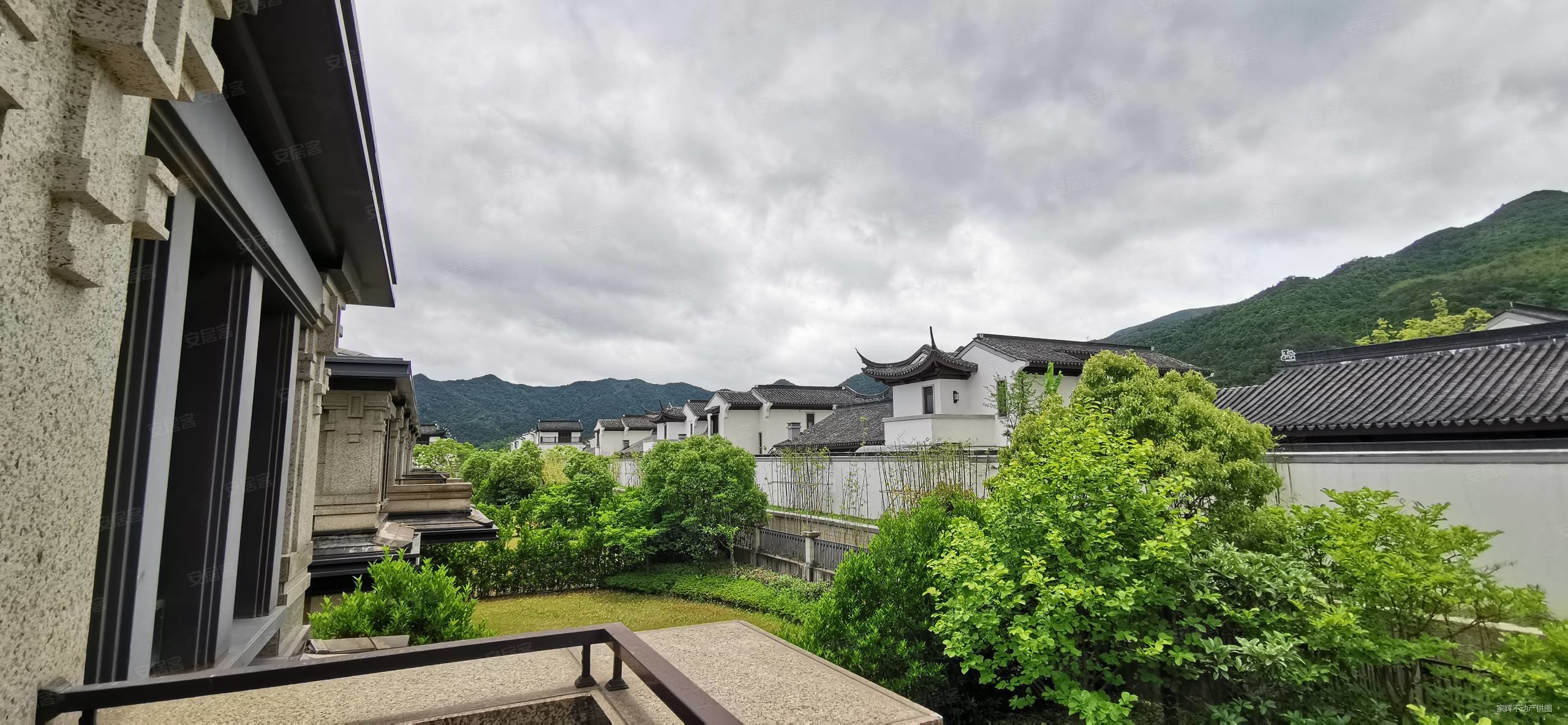 九唐华府独栋 坐拥山水,独享庭院 看烟雨迷蒙 品味,百味人生