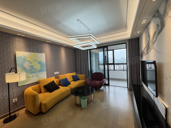 真图实拍_边户精装大三房_可月付_家具家电齐全_拎包入住