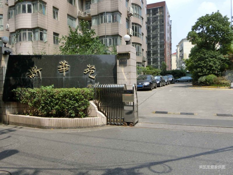 新华路高区景观房,低价房源,采光好,精装修,有车位,近地铁,新华苑