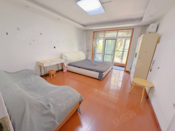 超大主卧，独立阳台，文锦新城，港澳广场安医附二院中环城大润发