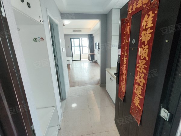 实图实价民水民电带阳台大钟楼中信银行金万通大厦大剧院随时看房