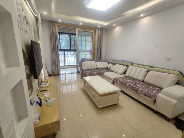 凌云电子厂附近，蓬莱花园三室两厅整租，家具家电齐全，拎包入住