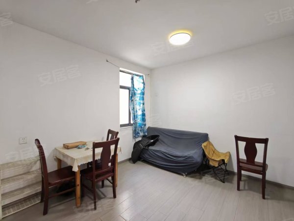 低楼层精装两室_刚需好房_家电家具齐全_采光超好_随时看房