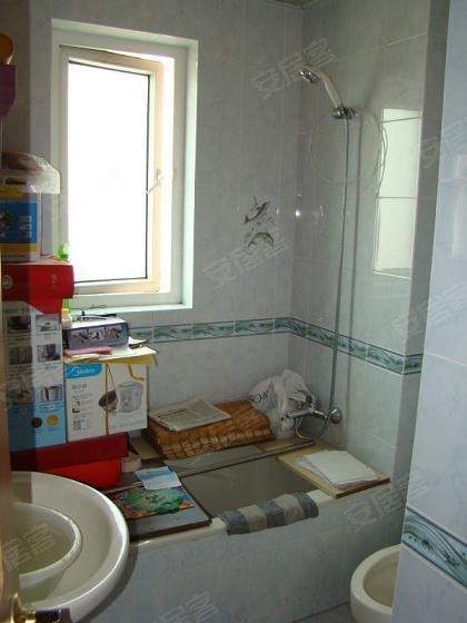 华西村人均收入_人均60平方米