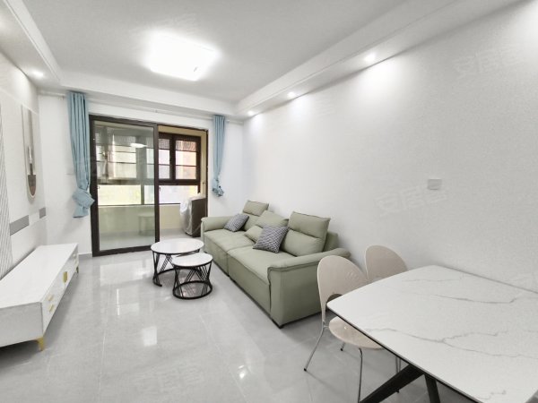 业主自住装修_新语华庭_精装三室_中建智立方国轩高科上海路