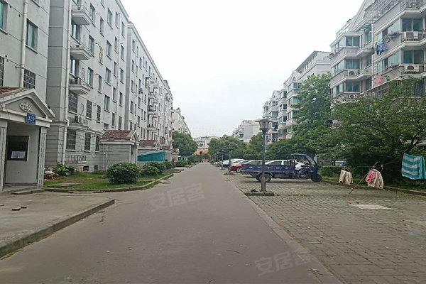 春潮花园人口_春潮花园二区大门照片