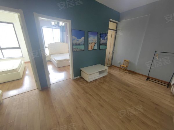 合肥八中，精装两室出租，适合陪读