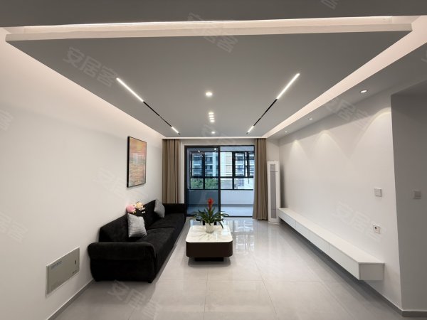 云川雅筑A区_精装修三室一厅_全屋定制_押一付一_民用水电燃