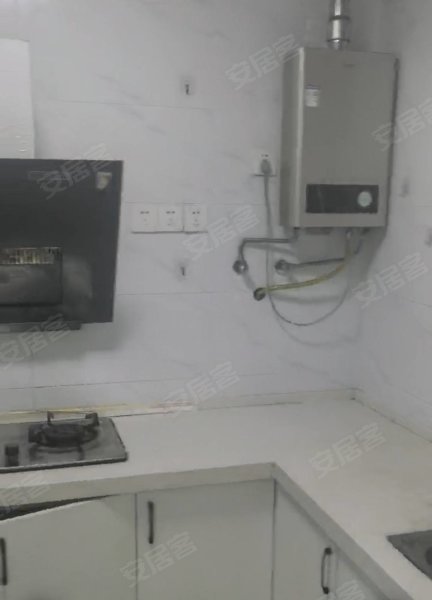 大富鸿学府三室两厅实拍，中学，小学幼儿园陪读住家方便安静