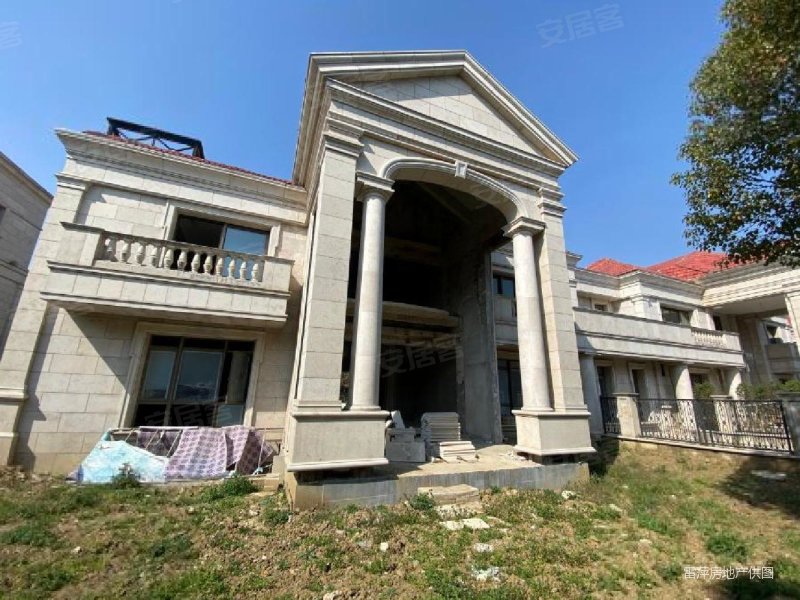 建屋康帝庄园5室2厅4卫508㎡南北6180万