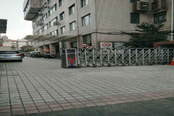 隆安县有多少人口_隆安县隆安中学图片