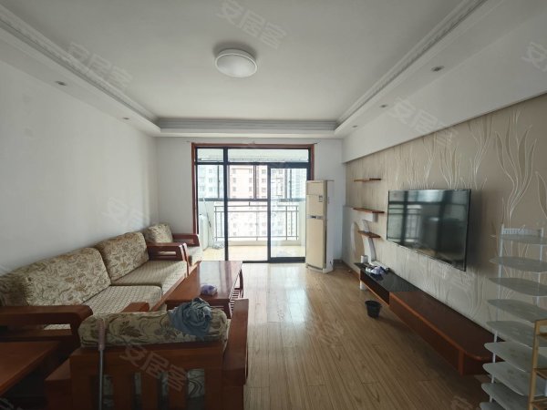 皇家花园三室两厅精装修拎包入住好位置安静陪读