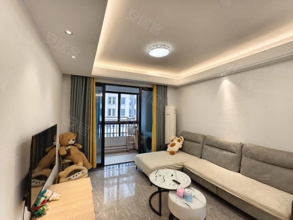 精装修三居室_客厅带空调_高配家具家电_拎包入住_品质高端