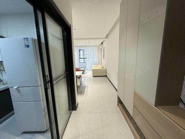 近南屏路地铁站_姚公庙_近天鹅湖东_银泰in77_省立医院南