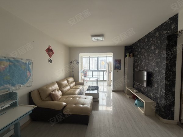 颜选好房，新华学府春天两室，自住装修，家具家电齐全