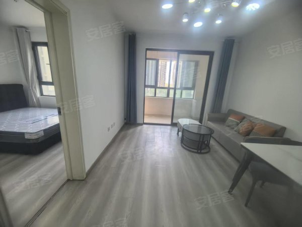 新店雅苑C区_精装修两室一厅_家电齐全_拎包入住