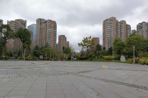 贵阳金元国际新城人口_贵阳龙洞堡国际机场(2)