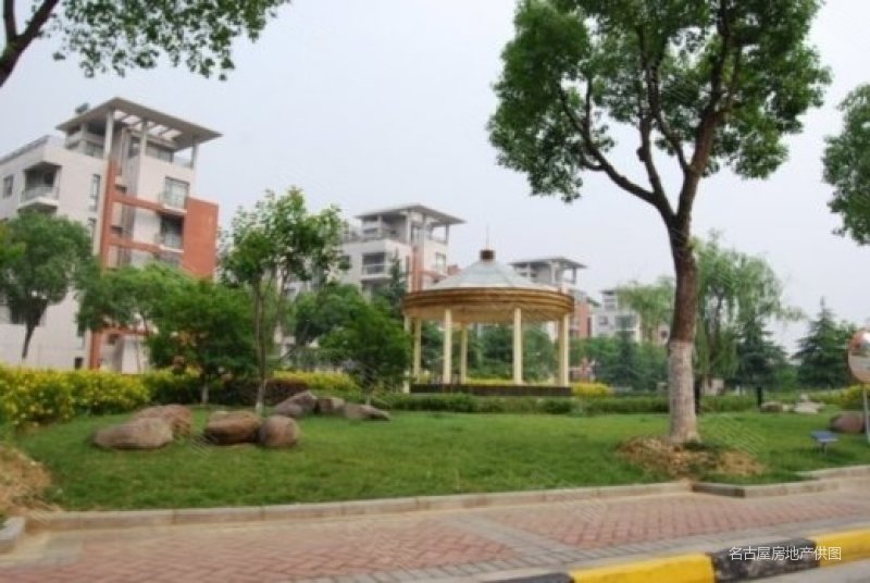 名城花园,四室两厅,南北通透,地铁口,新港名城花园(别墅)二手房,718万