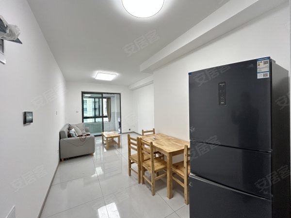 （新小区_全新家电）停车方便