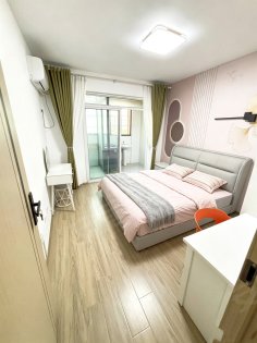 拎包入住近临湖社区海尔日日顺五号线地铁口环宇天地滨湖竹园独卫