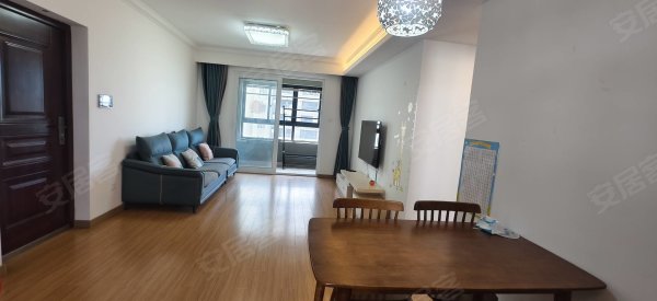 朗香书院_4室2厅1卫_精装修_家电齐全_干净整洁_采光充足