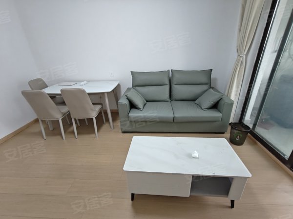 新店雅苑精装修两室一厅_温馨居家风