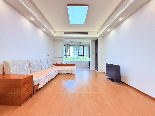 临湖苑业主自住精装边户大户型三房两卫中央空调全屋定制拎包入住