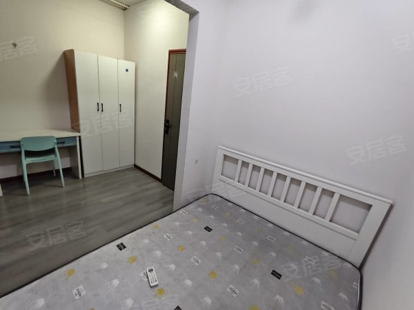 房东（女生合租）主卧客卧分开_国际企业中心京东方B9_月付