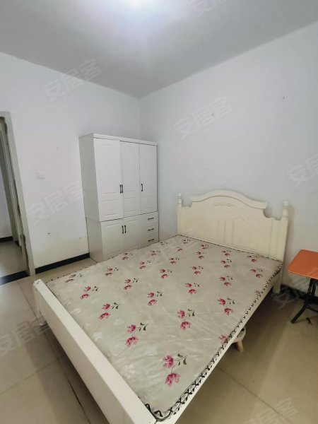 福禄南园边户两室简单装修家电齐全南北通透随时看房采光好